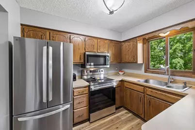 7862 Polaris Lane N, Maple Grove, MN 55311 - Photo 11