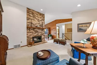 7474 Saratoga Drive, Chanhassen, MN 55317 - Photo 3