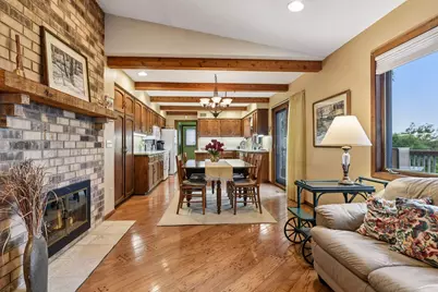 7474 Saratoga Drive, Chanhassen, MN 55317 - Photo 5