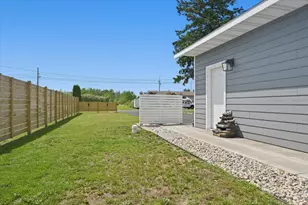 2213 Oakes Ave, Superior, WI 54880 - Photo 23