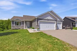917 Mulberry Ave NE, Montgomery, MN 56069 - Photo 1