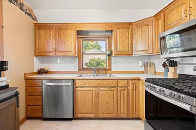 807 11th Avenue NW, Austin, MN 55912 - Photo 7