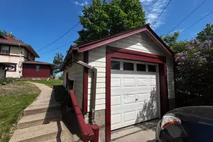 3940 Lake Curve Ave N, Robbinsdale, MN 55422 - Photo 9