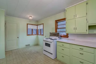216 Cleveland Avenue W, Winnebago, MN 56098 - Photo 11