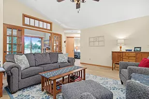 545 Lovell Ave, Roseville, MN 55113 - Photo 7