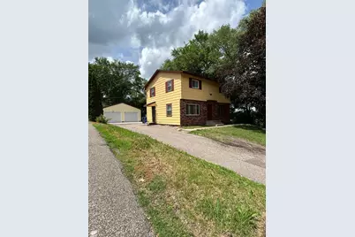 331-333 S McKnight Road, Saint Paul, MN 55119 - Photo 3