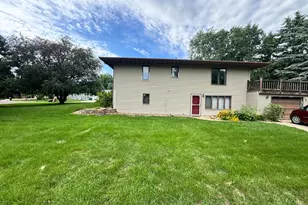1525 Sayles Dr, Jackson, MN 56143 - Photo 3