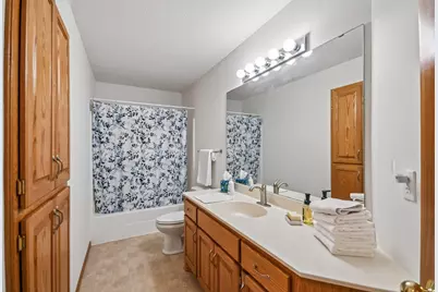 1066 Cripple Creek Pass, Lino Lakes, MN 55038 - Photo 15