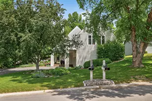 10984 Jackson Dr, Eden Prairie, MN 55347 - Photo 3