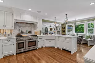 17803 Maple Hill Rd, Wayzata, MN 55391 - Photo 5
