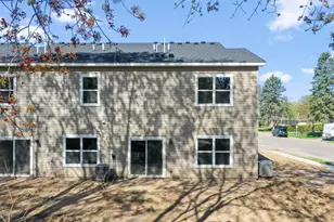 1518 Trellis Ln, West Saint Paul, MN 55118 - Photo 5