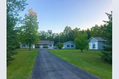 1923 State Highway 11 SE, Baudette, MN 56623 - Photo 1