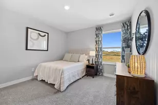 2021 Aquarius Dr, Shakopee, MN 55379 - Photo 19