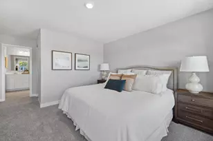 2021 Aquarius Dr, Shakopee, MN 55379 - Photo 11