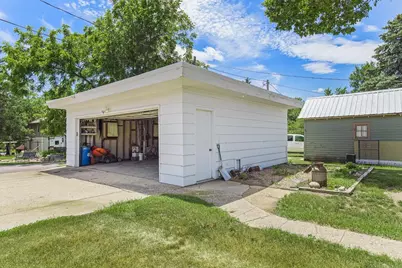 213 2nd Street E, Jasper, MN 56144 - Photo 5