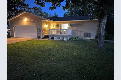 901 22nd Avenue SW, Austin, MN 55912 - Photo 1