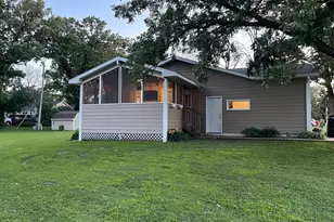 901 22nd Ave SW, Austin, MN 55912 - Photo 5