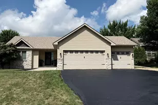 515 10th Ave NE, Lonsdale, MN 55046 - Photo 1