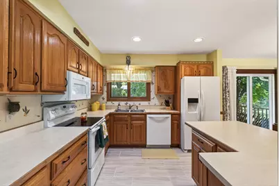 1094 Lowell Drive, Apple Valley, MN 55124 - Photo 17