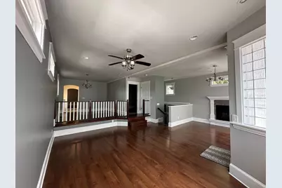 1701 Lowry Avenue NE, Minneapolis, MN 55418 - Photo 3