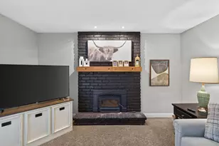 10351 Wildwood Cir, Bloomington, MN 55437 - Photo 11