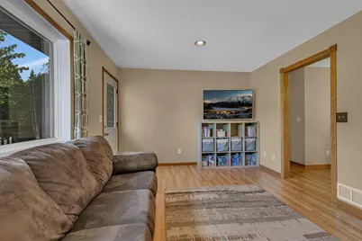 2135 247th Street, Saint Augusta, MN 56301 - Photo 5