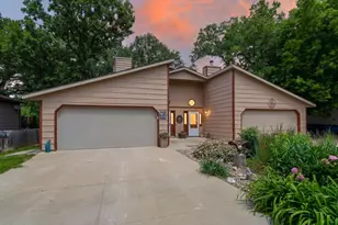 40148 Ryans Bay Rd, Zumbro Falls, MN 55991 - Photo 1