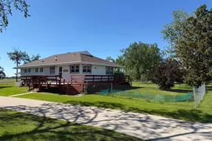 45262 State Hwy 11, Roseau, MN 56751 - Photo 3