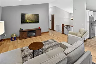 1222 Saddlebrook Ln, Woodbury, MN 55125 - Photo 7