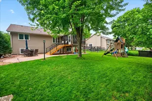 1222 Saddlebrook Ln, Woodbury, MN 55125 - Photo 35
