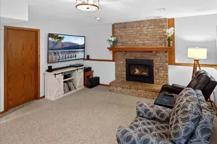 1222 Saddlebrook Ln, Woodbury, MN 55125 - Photo 21