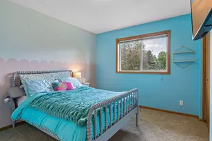 1049 Bonnieview Dr, Woodbury, MN 55129 - Photo 23