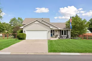 1049 Bonnieview Dr, Woodbury, MN 55129 - Photo 1