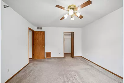 2580 Bedford Court #16, Mendota Heights, MN 55120 - Photo 21