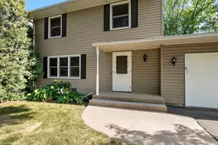 2679 16th Terrace NW, New Brighton, MN 55112 - Photo 3