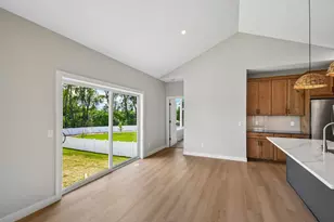 1732 Spruce St, Farmington, MN 55024 - Photo 5