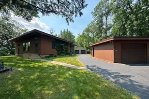 1402 N McKay Ave NE, Alexandria, MN 56308 - Photo 1