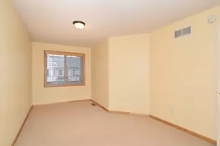 2412 Eagle Trace Ln, Woodbury, MN 55129 - Photo 15