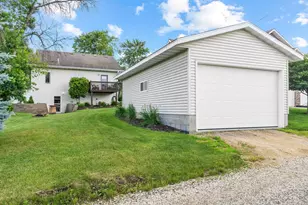 208 High Ave, Wanamingo, MN 55983 - Photo 3