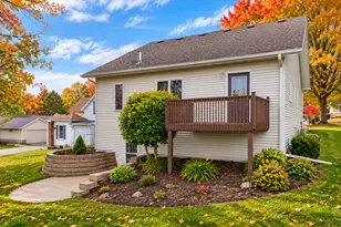 208 High Ave, Wanamingo, MN 55983 - Photo 3