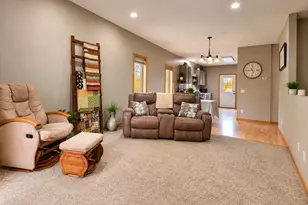 208 High Ave, Wanamingo, MN 55983 - Photo 5