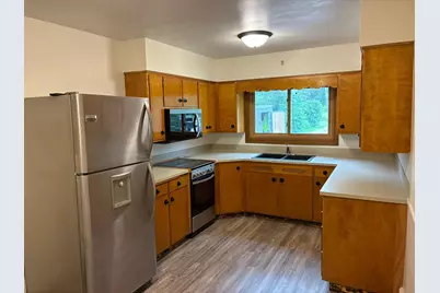 616 N Buse Street, Fergus Falls, MN 56537 - Photo 5