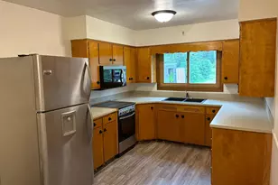 616 N Buse St, Fergus Falls, MN 56537 - Photo 5