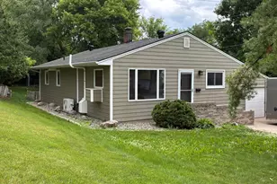 616 N Buse St, Fergus Falls, MN 56537 - Photo 1