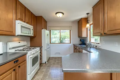 991 Cortland Drive, Apple Valley, MN 55124 - Photo 13