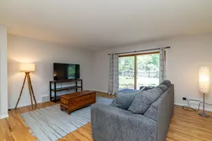 991 Cortland Dr, Apple Valley, MN 55124 - Photo 7