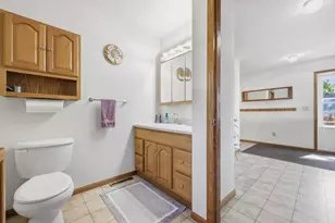 424 E 11th St, Gibbon, MN 55335 - Photo 33