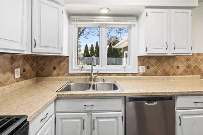 2090 Carnelian Lane, Eagan, MN 55122 - Photo 9