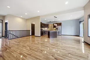 630 Westminster Dr, Moorhead, MN 56560 - Photo 5
