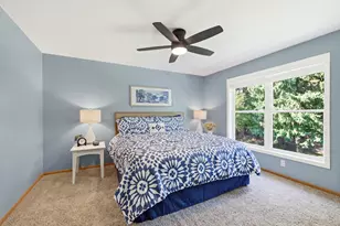 8106 Greenbriar Ln, Woodbury, MN 55125 - Photo 25